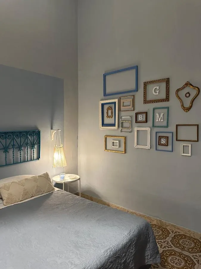 Filangeri 116 Villa Santa Flavia 0*,