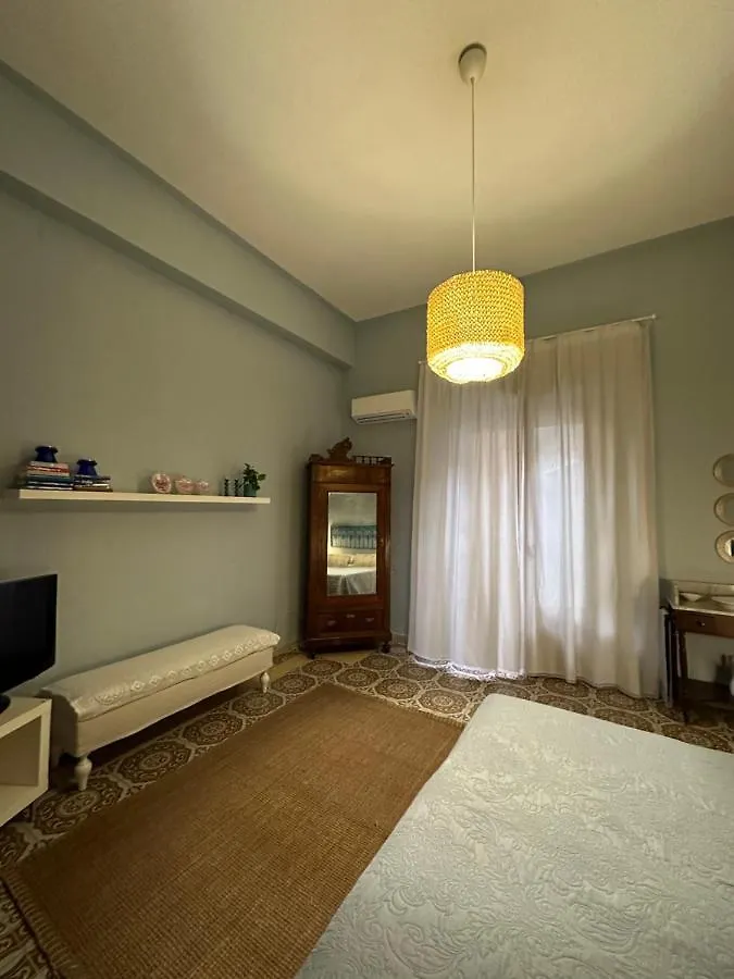 Filangeri 116 Villa Santa Flavia Italy